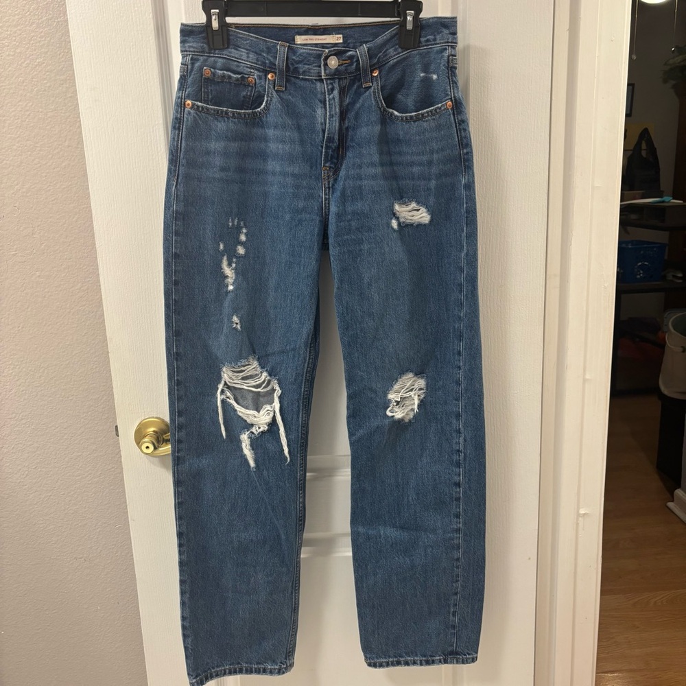 Levi's Low Pro Straight Leg Distressed Jeans size 27